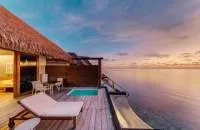Sunset Water Bungalow Jacuzzi