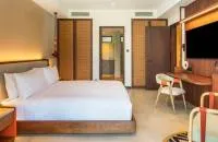 King One Bedroom Apartment with Nature View