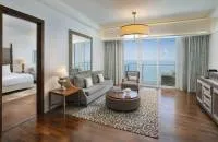Pearl Club Suite