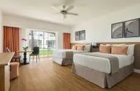 Deluxe Double room with Tropical view