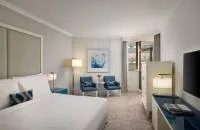 Guest Room with Balcony 