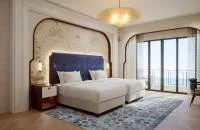 Deluxe Palm Room