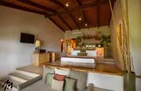 Black Parrot Jnr Suite
