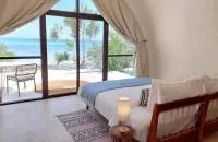 Kono Oceanfront Villa
