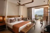 Deluxe Partial Ocean View Room